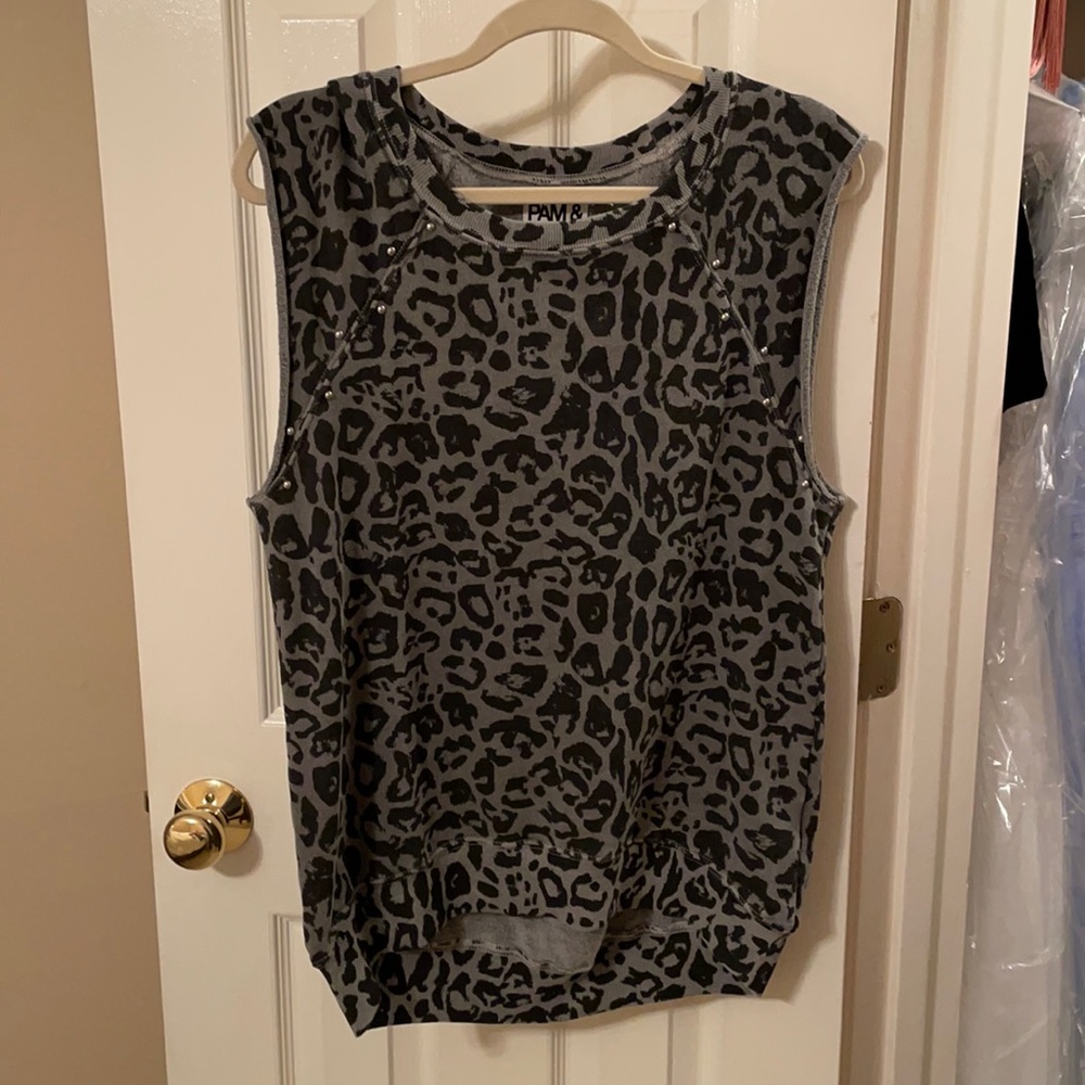Leopard print tank sweater
